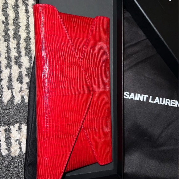 Brand New: Yves Saint Laurent Red Paloma Lizard Embossed Leather Clutch - Picture 11 of 11